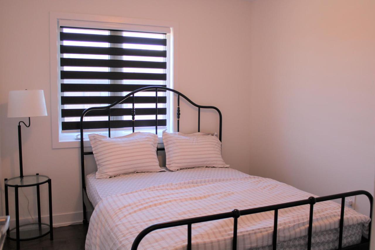 Вилла New Town House Barrie South Экстерьер фото
