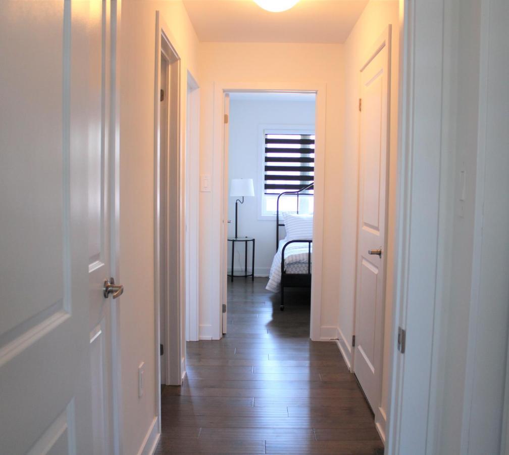 Вилла New Town House Barrie South Экстерьер фото