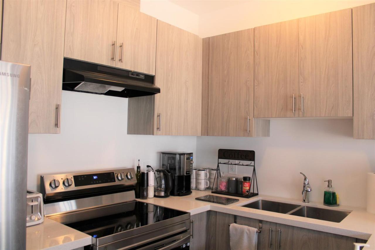 Вилла New Town House Barrie South Экстерьер фото